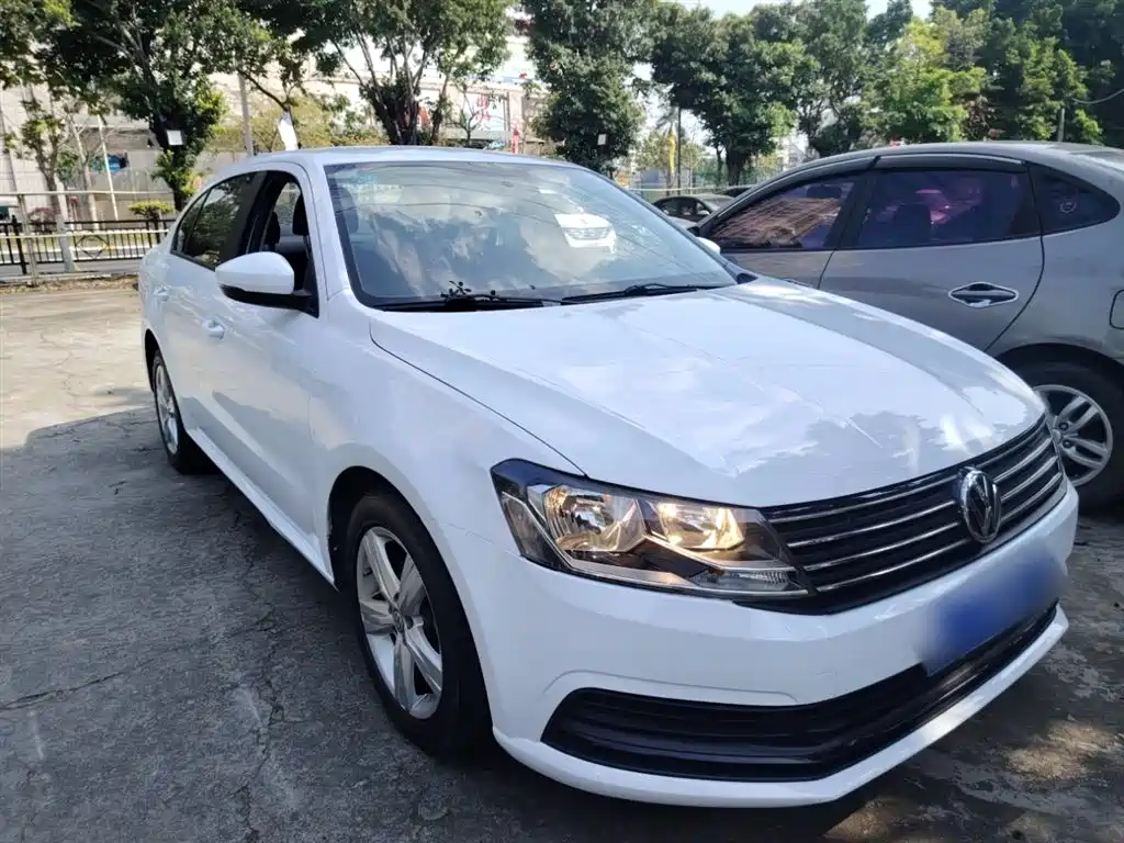 Volkswagen Lavida 2017 1.6L Automatic Trend Edition фото 22