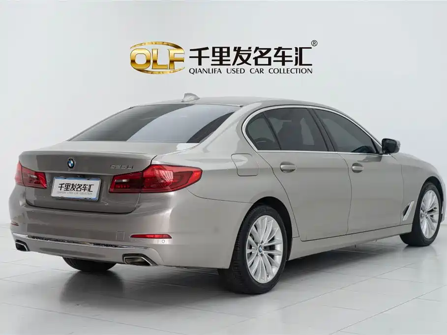 BMW 5 Series 2020 525Li Luxury Package фото 3