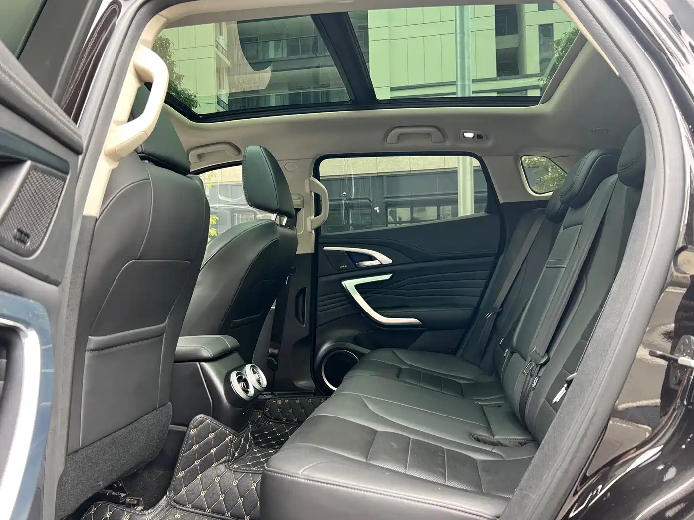 WEI PAI WEI BRAND VV7