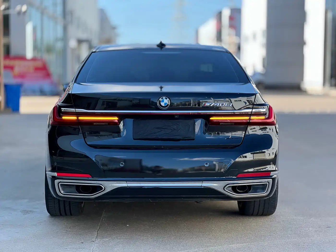 BMW 7 SERIES