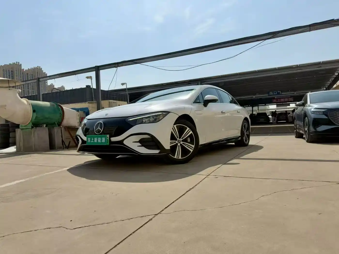 Mercedes-Benz EQE 2022 350 Luxury Edition фото 3