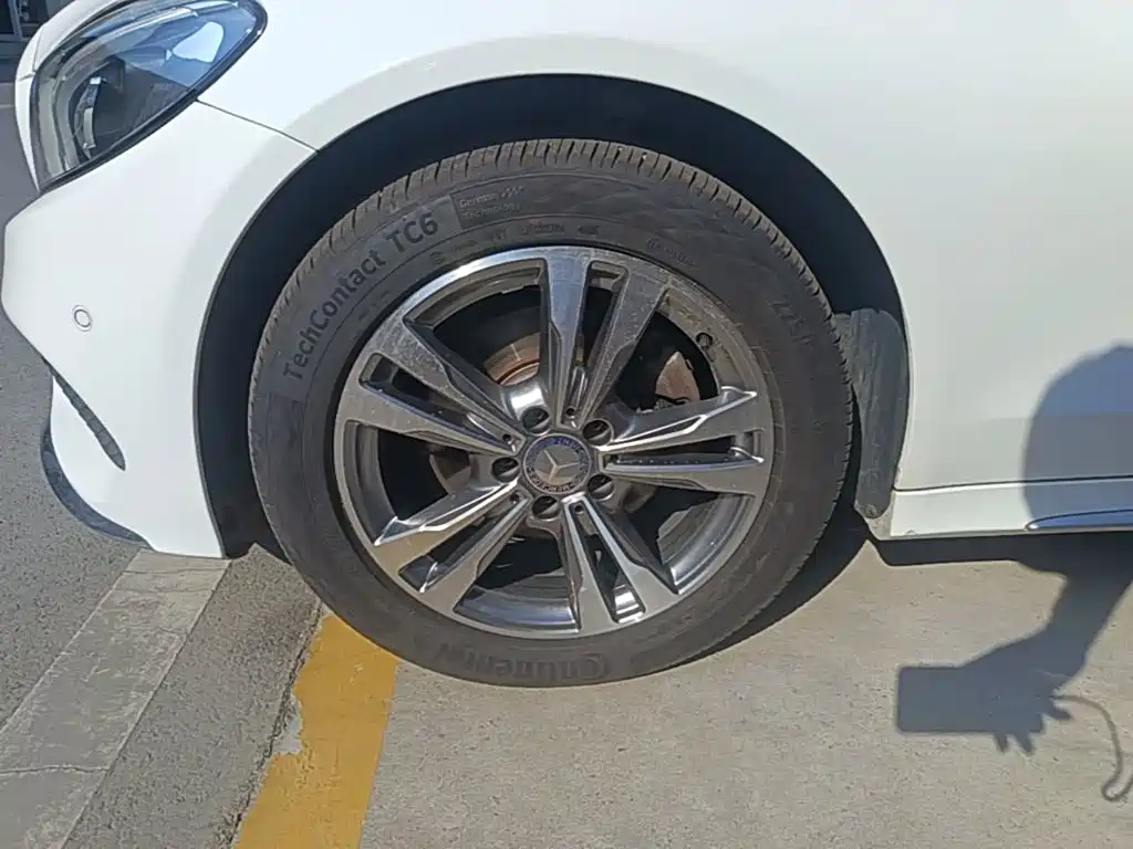 Фото 23 - Mercedes-Benz C-Class
