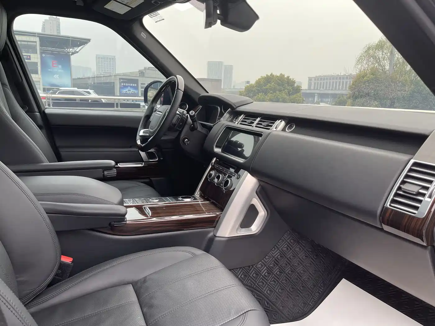 Land Rover Range Rover 2017 3.0 SC V6 Vogue фото 10