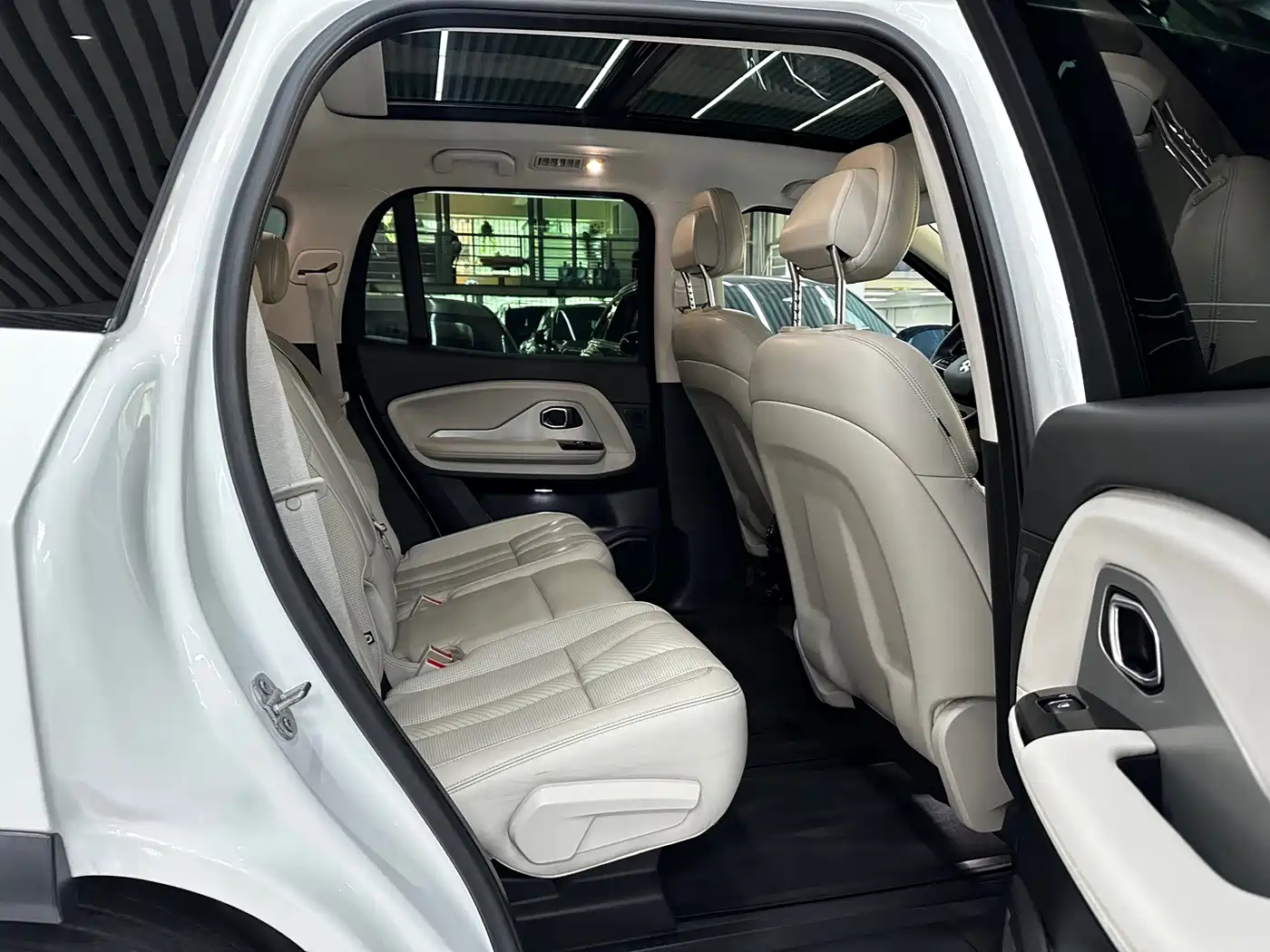 NIO ES8 2018 2018 Founder Edition