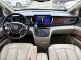 Photo 9 - Buick GL8