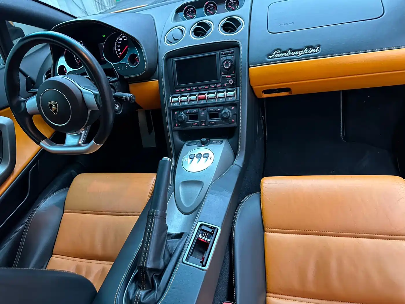 Lamborghini Gallardo 2011 Lamborghini Gallardo LP 560-4 Bicolore фото 13