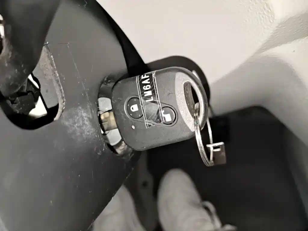 Jinbei New Hiace X30L 2025 2024 Fortune Edition Passenger Van 5/6/7-seater with Front AC