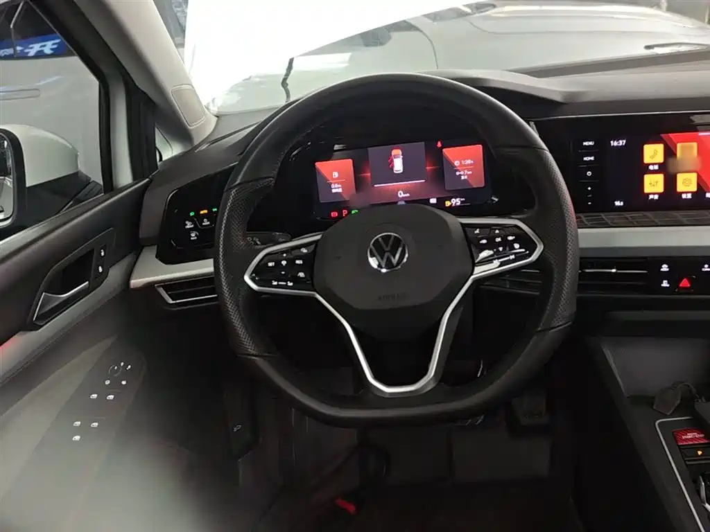 Volkswagen Golf 2021 280TSI DSG Pro фото 11