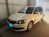 صورة 1 - Škoda Fabia