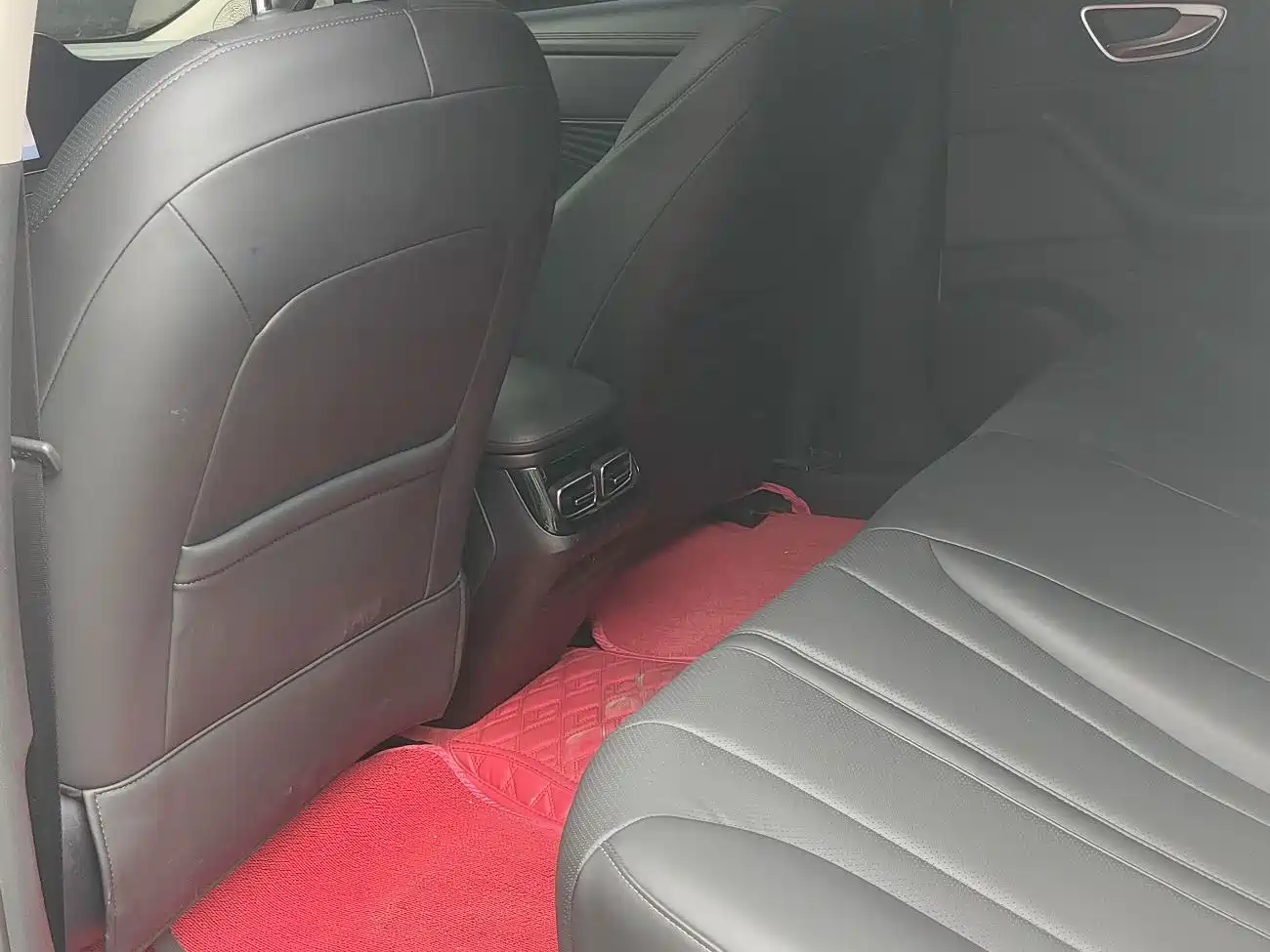 Фото 7 - Roewe D7