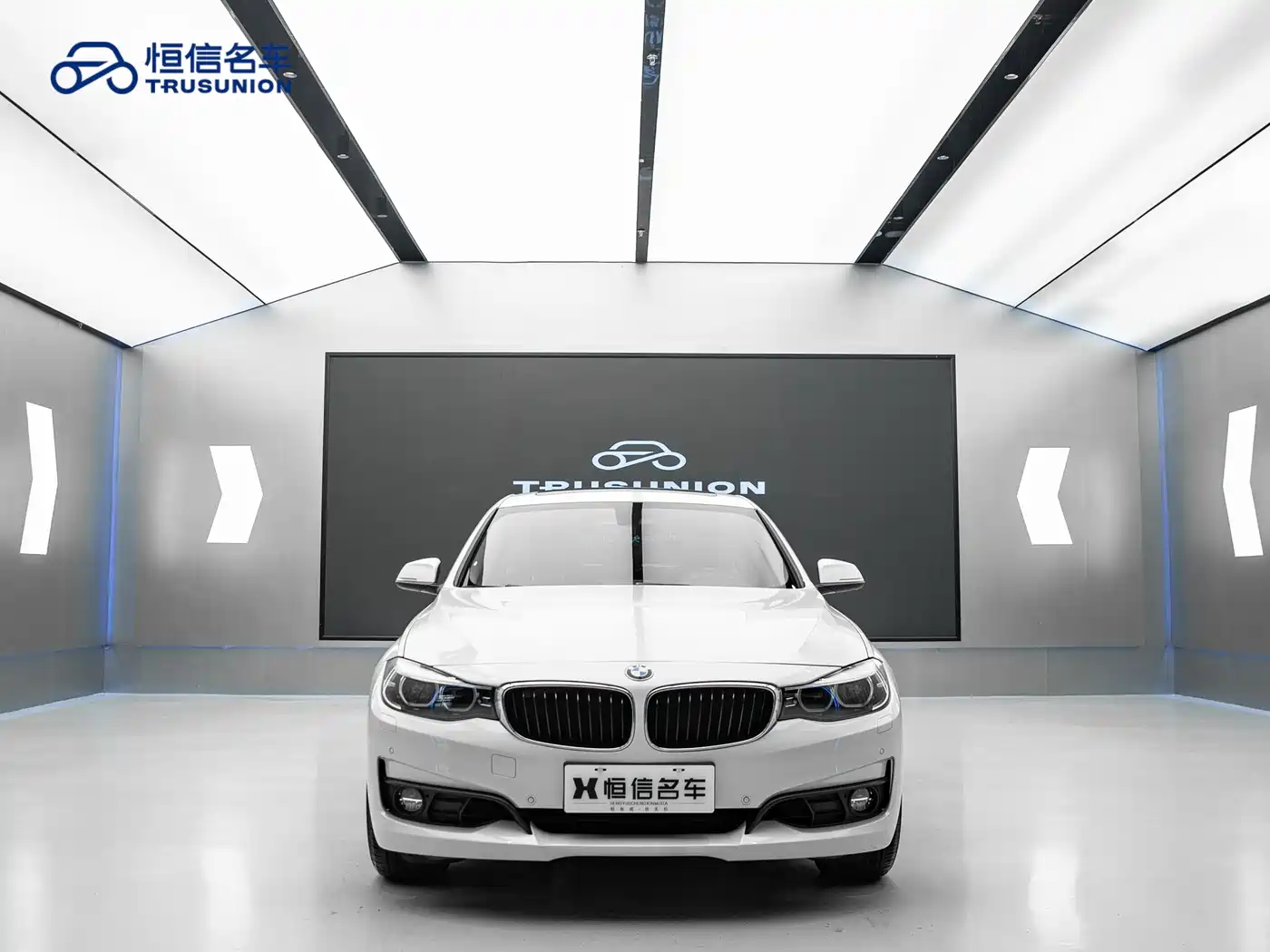 BMW 3 Series GT 2016 320i Fashion Style фото 2