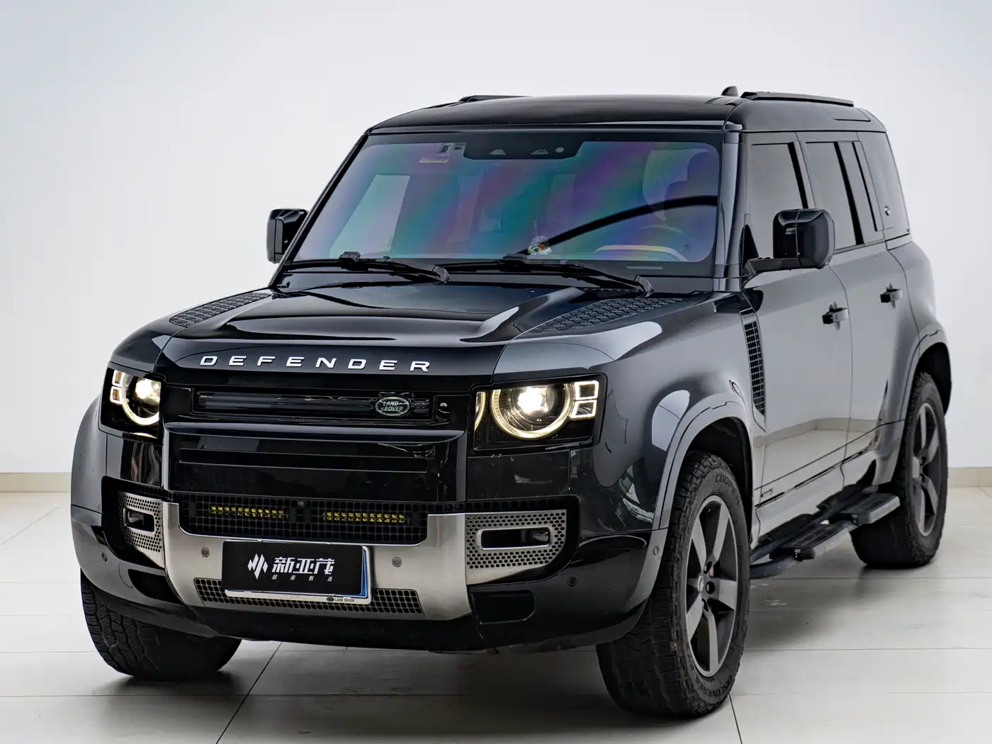 Land Rover Defender 2023 Facelift 110 3.0T P400 X