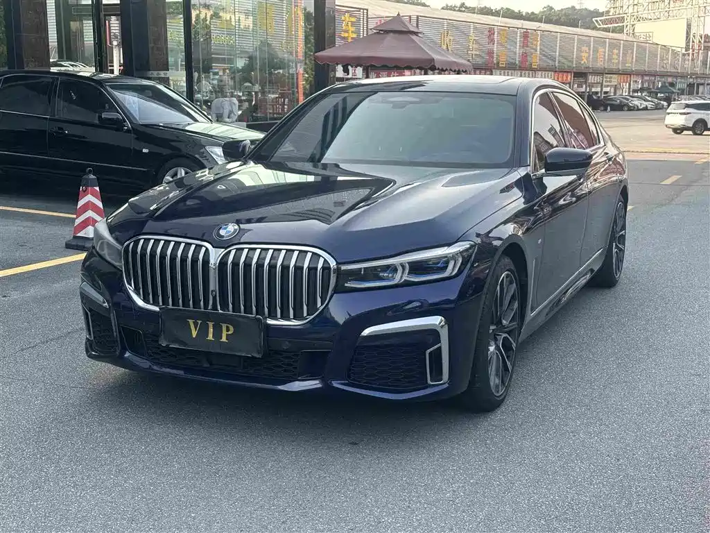 صورة 1 - BMW 7 Series
