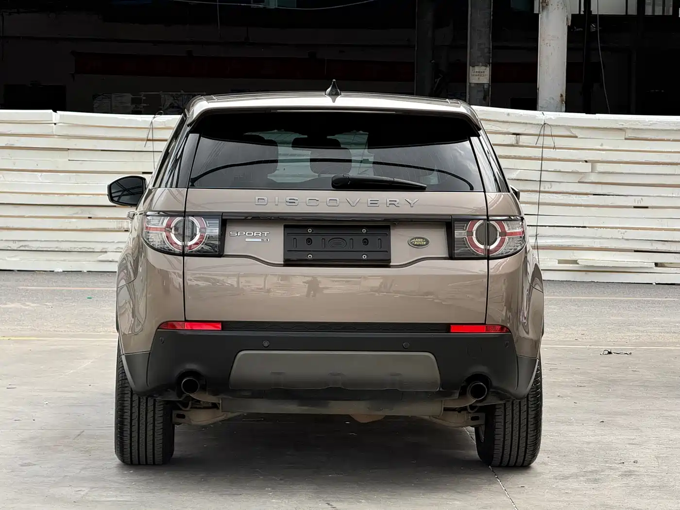 Land Rover Discovery Sport 2017 2.0T SE фото 5