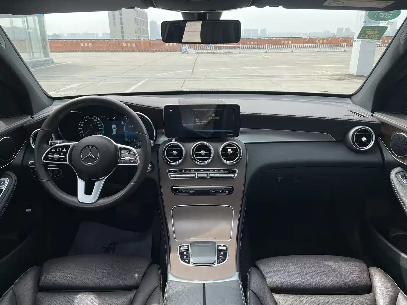 Mercedes-Benz GLC 2020 Facelift GLC 260 L 4MATIC Luxury фото 5