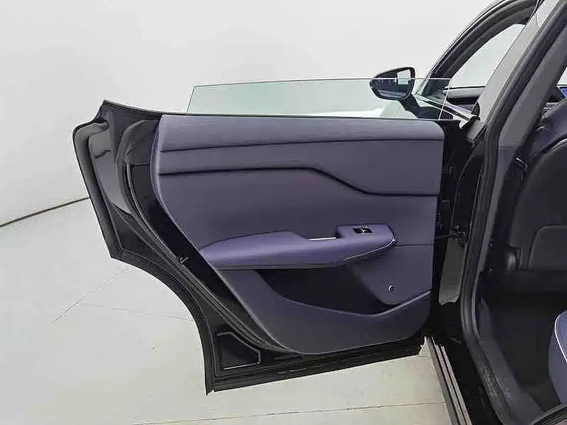 Voyah Courage 2025 2024 4WD Global Edition