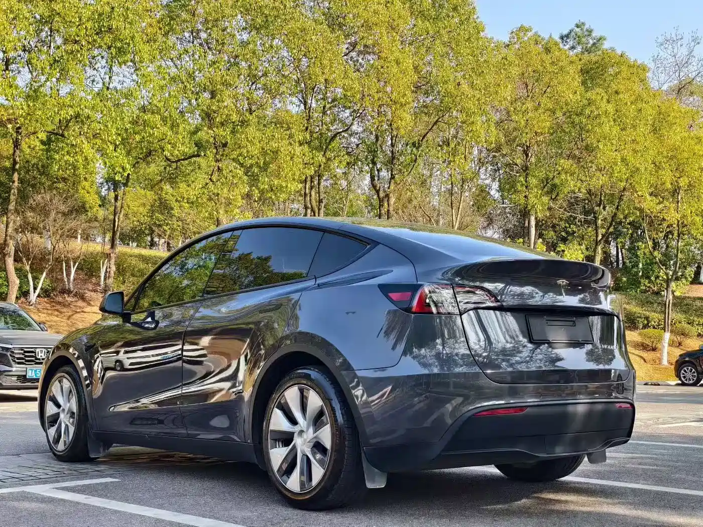 Фото 9 - Tesla Model Y