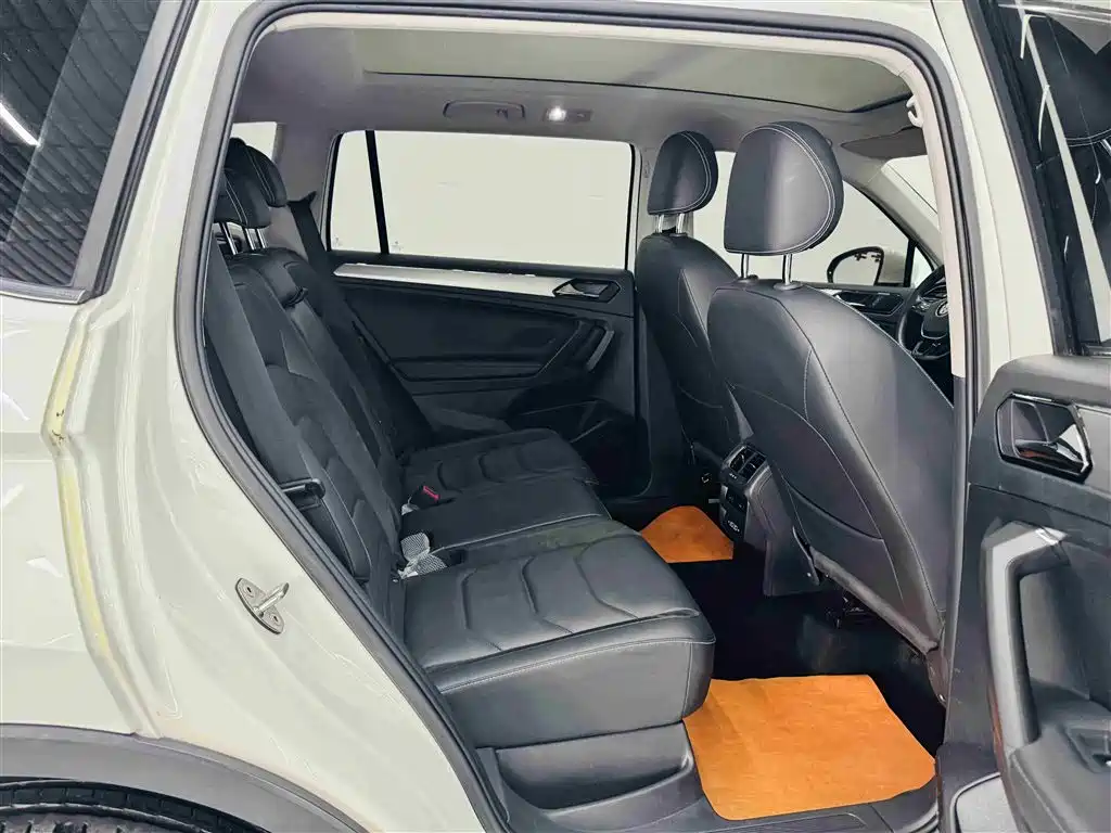 Volkswagen Tiguan L 2019 330TSI Automatic 2WD Panorama Comfort Edition China VI фото 29