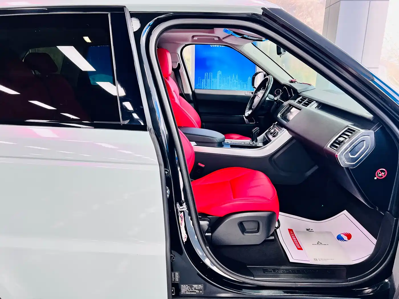 Land Rover Range Rover Sport 2016 Model 3.0 SC V6 SE фото 26