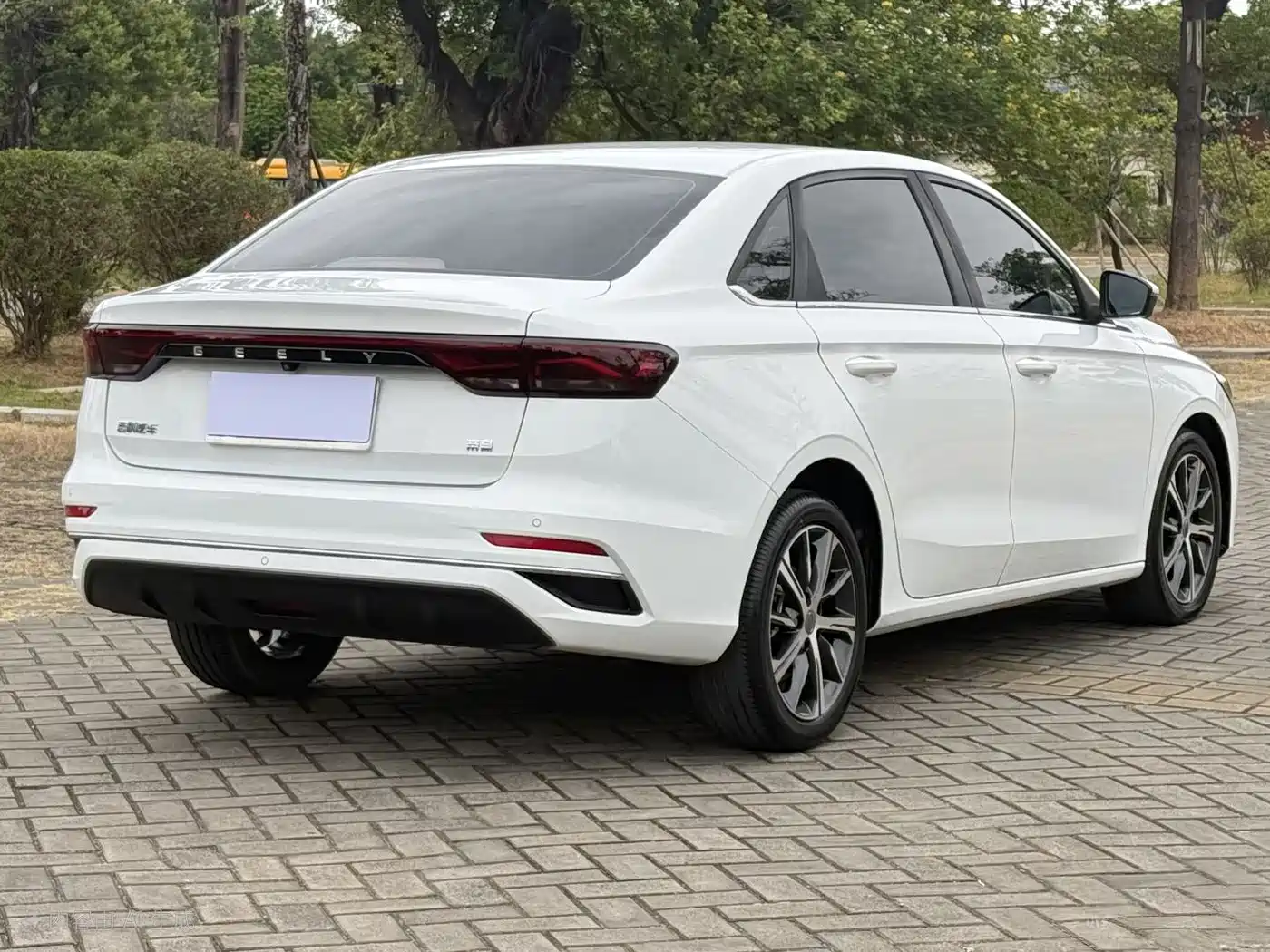 GEELY AUTOMOBILE EMGRAND