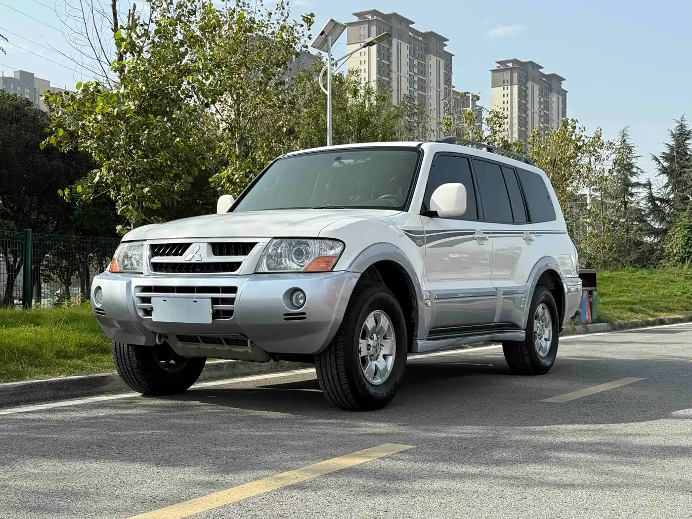 Mitsubishi Pajero 2011 Mitsubishi Pajero V73 3.0L AT GLX