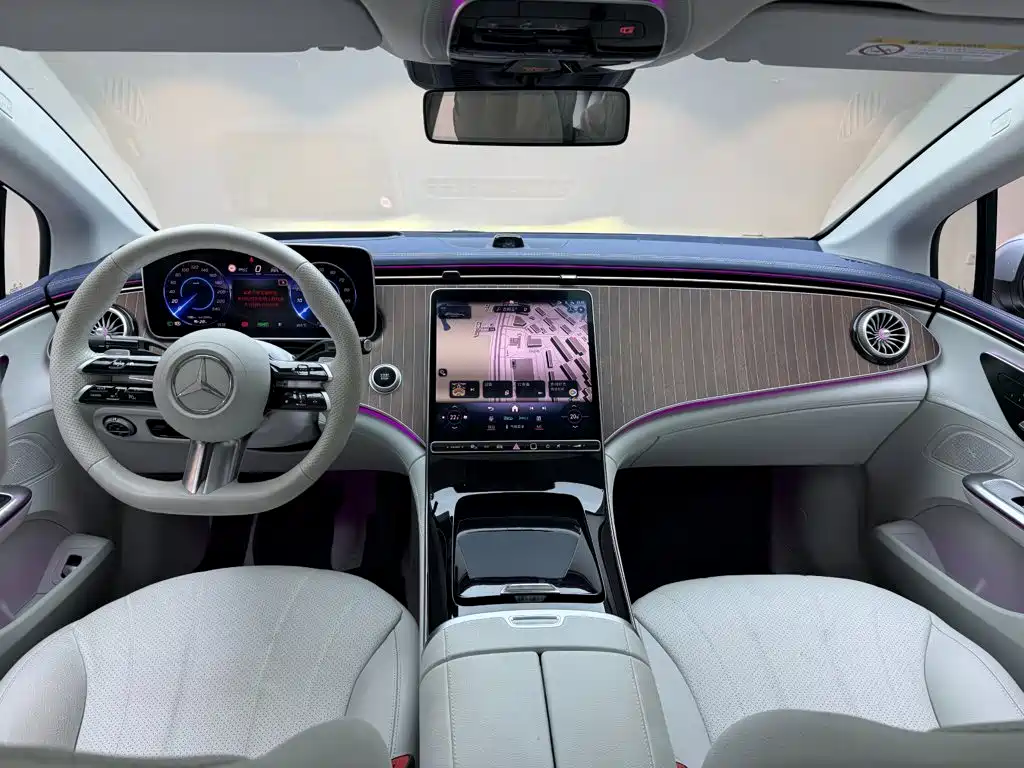 Mercedes-Benz EQE 2024 2025 Model 500 4MATIC Luxury Edition