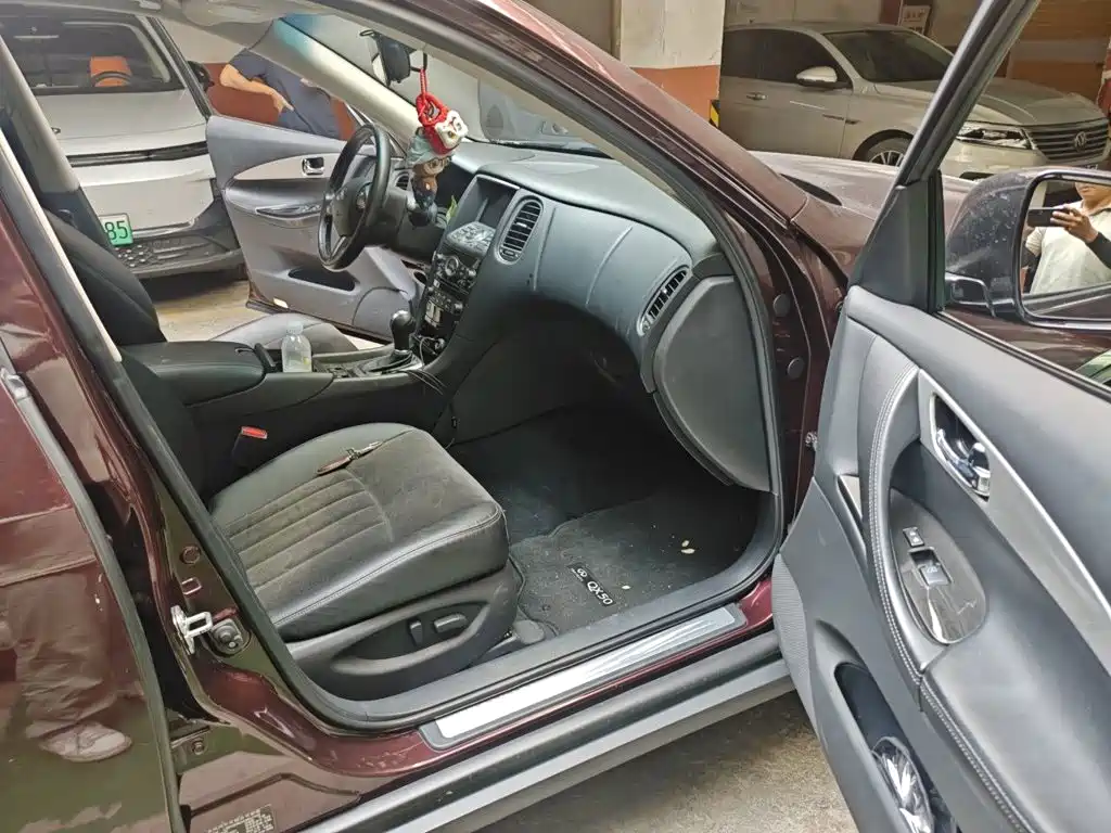 Infiniti QX50 2017 2015 2.5L Comfort Edition