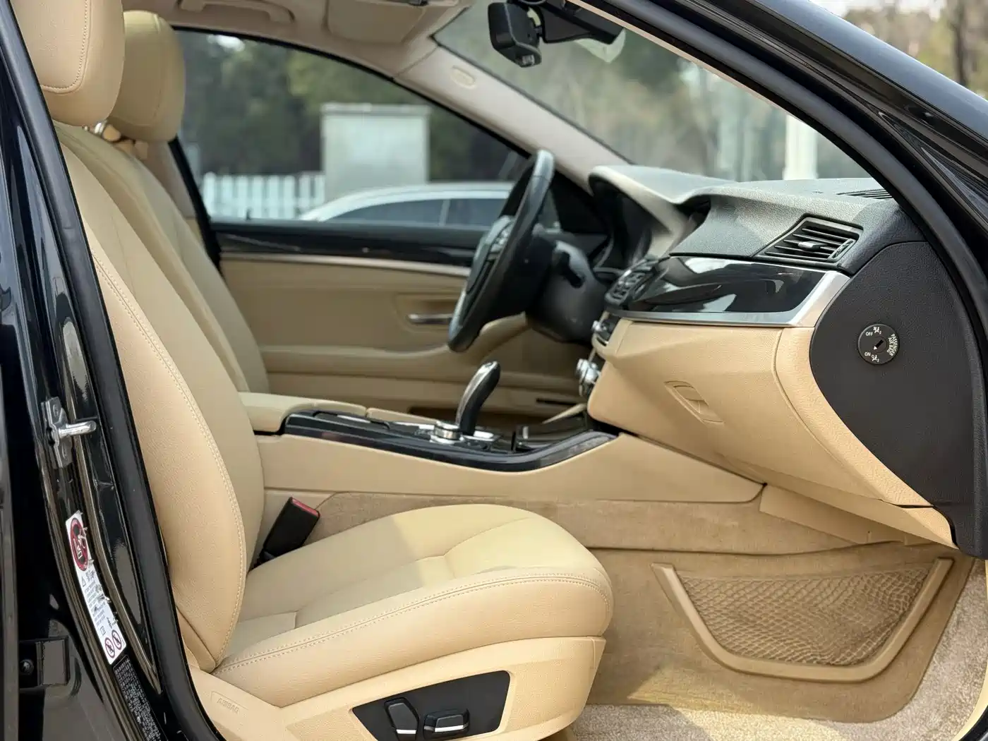 BMW 5 Series 2012 523Li Luxury фото 11