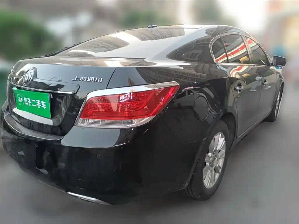Buick LaCrosse 2011 2.4L SIDI Elegance Edition фото 6