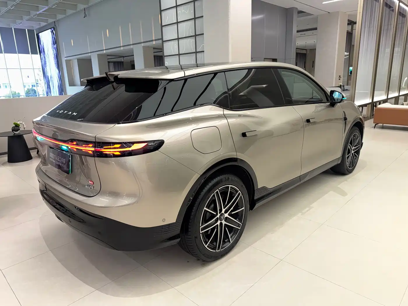 Voyah Courage 2025 2025 Model 2WD Huawei Qiankun Edition