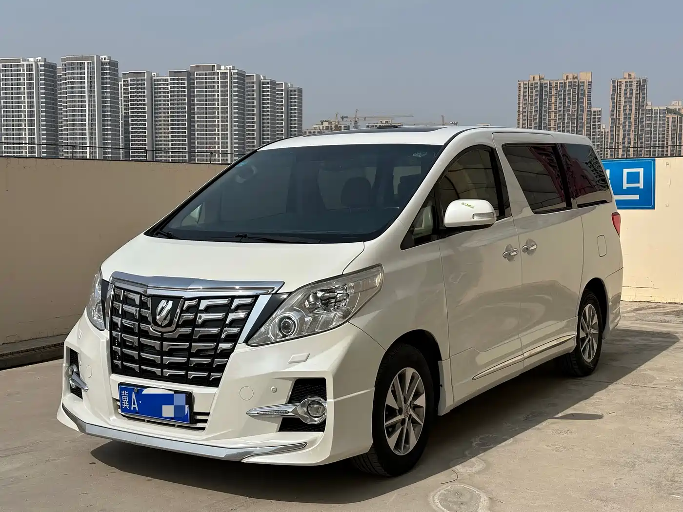 Toyota Alphard 2012 3.5L Luxury Edition