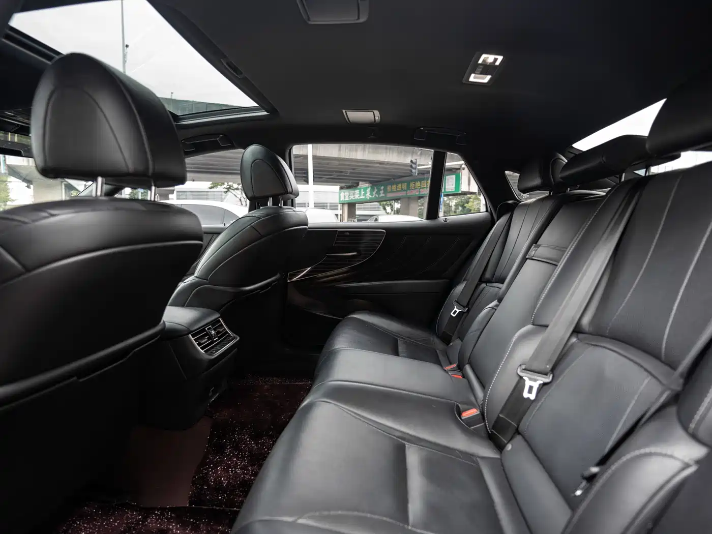 Lexus LS 2018 350 Excellence Edition China V фото 9