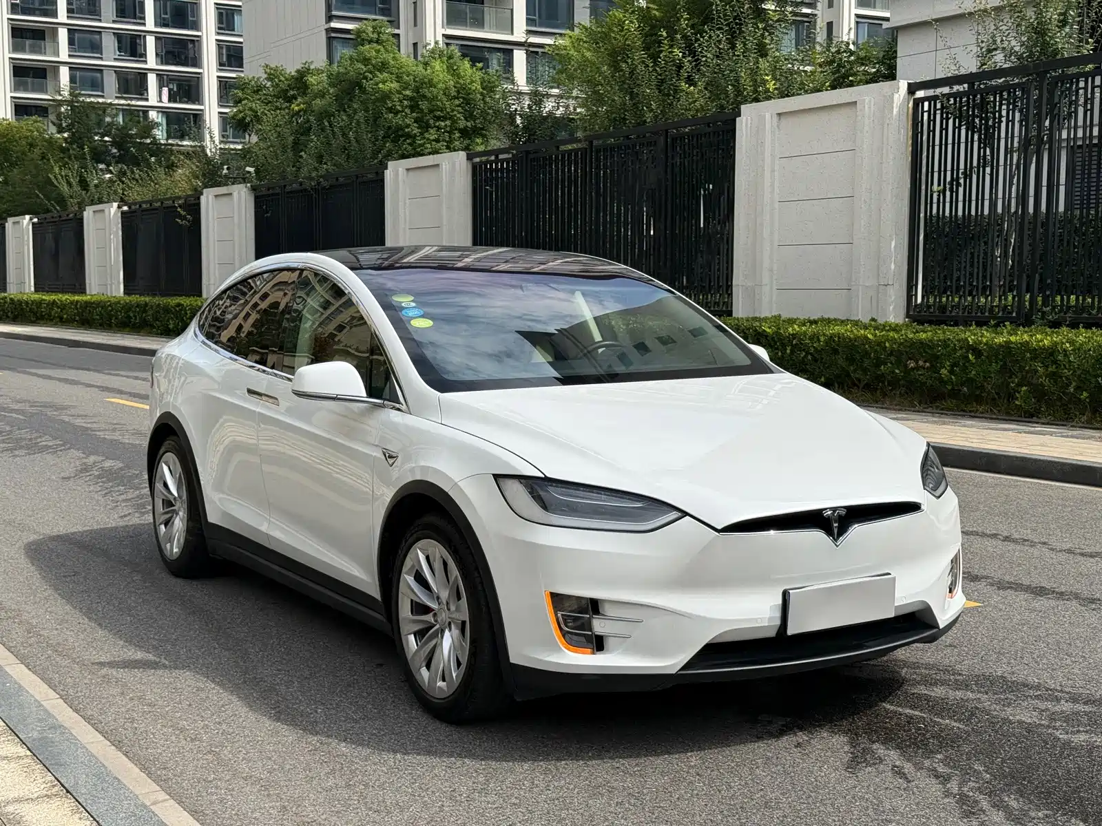 Фото 3 - Tesla Model X