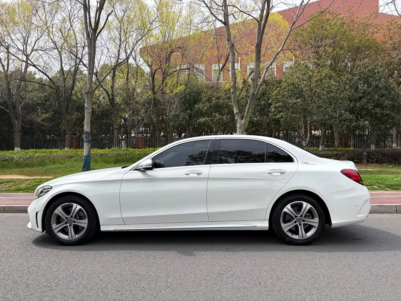MERCEDES-BENZ CLASS C