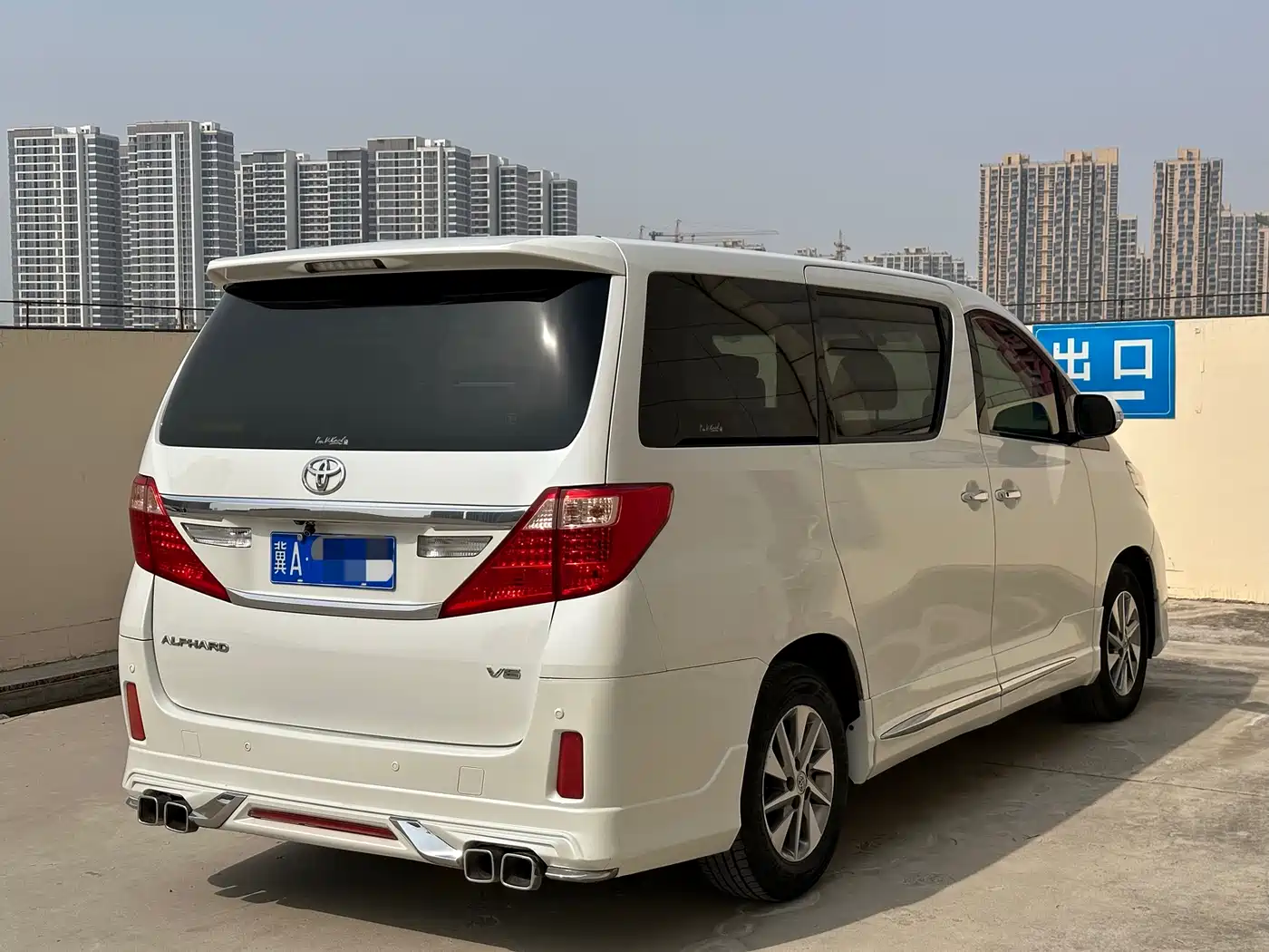 Toyota Alphard 2012 3.5L Luxury Edition фото 14