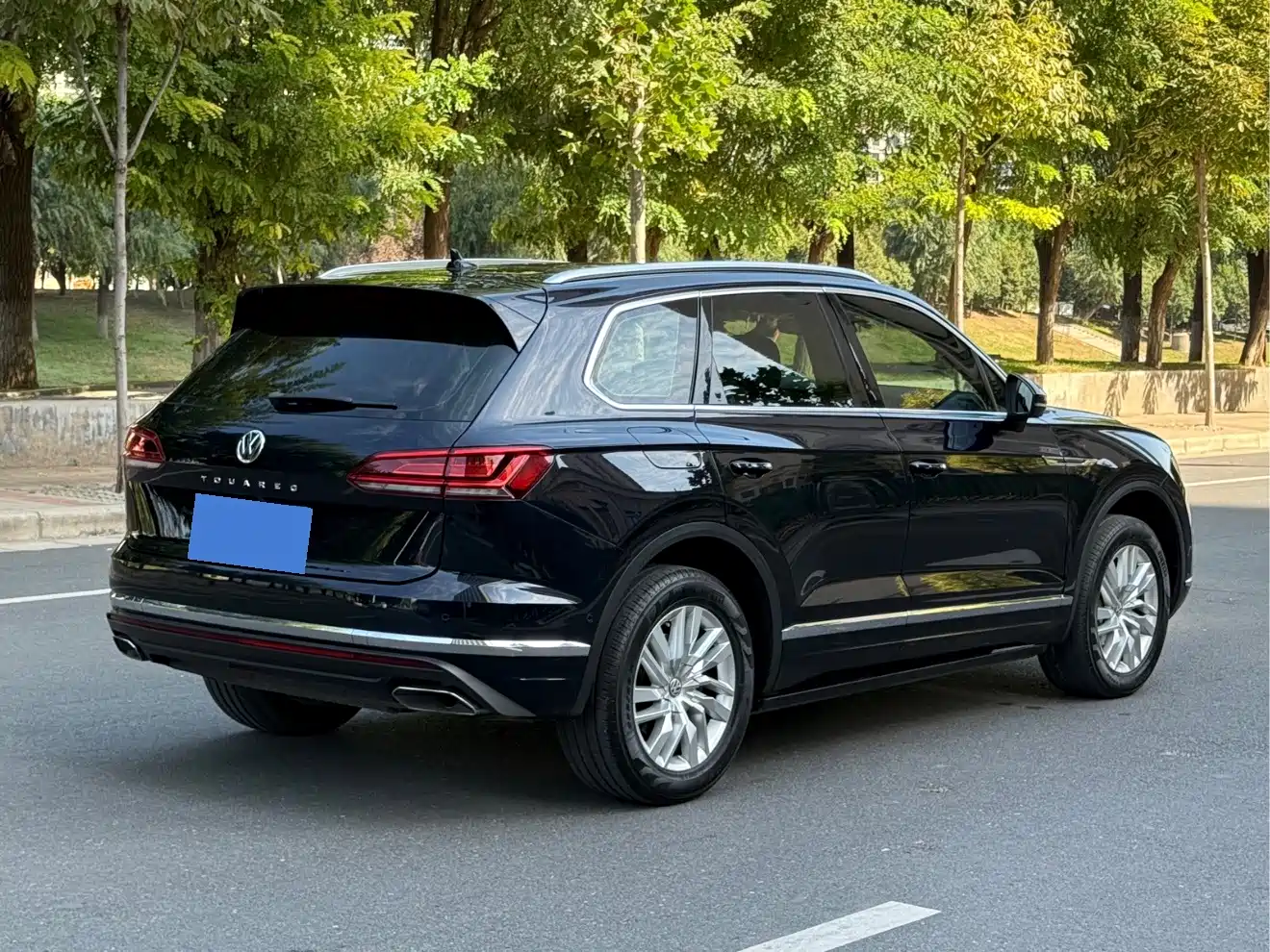 Фото 7 - Volkswagen Touareg