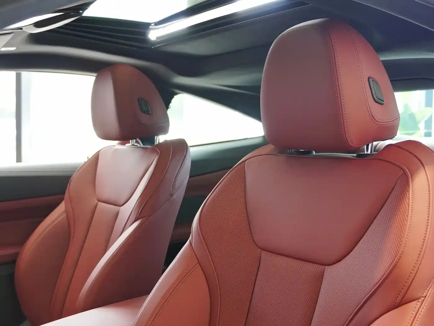 BMW 4 Series 2024 430i M Sport Shadow Edition фото 10
