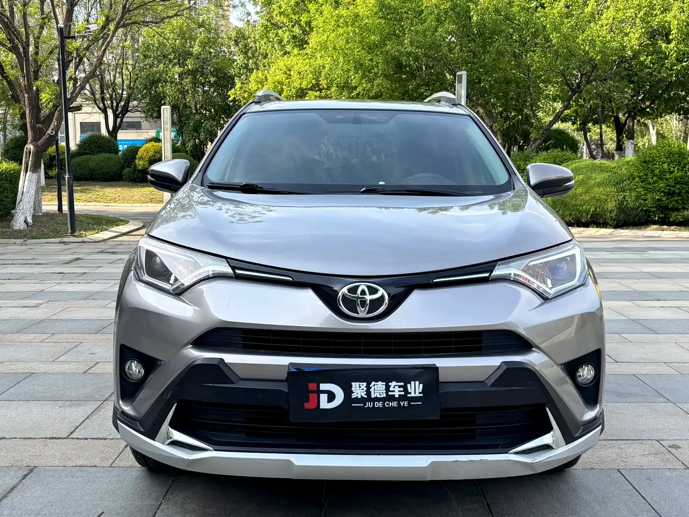Toyota RAV4 Rongfang 2019 2.0L CVT 2WD Urban Edition China VI фото 2