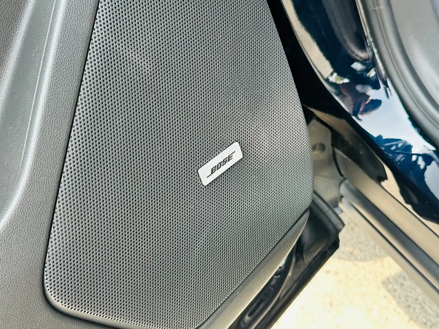 Cadillac XT6 2022 2.0T 6-Seater 4WD Trend Edition фото 11