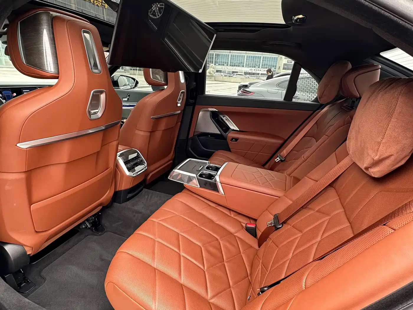 BMW 7 Series 2023 Facelift 740Li Exclusive M Sport Package фото 15