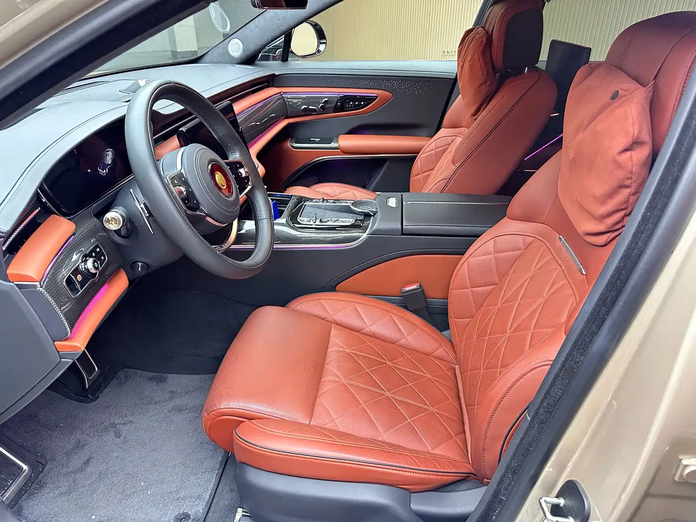 Hongqi Guoya 2024 4.0T V8 Version фото 2