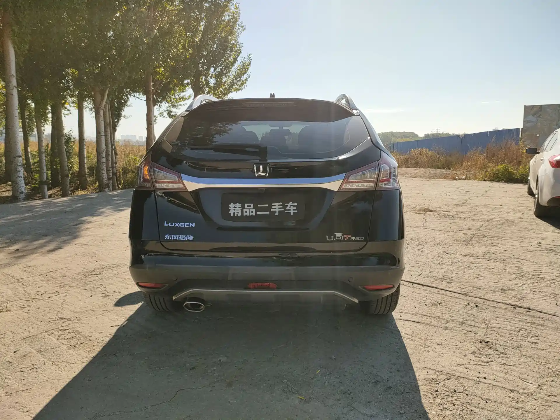 Фото 5 - Luxgen U6 SUV