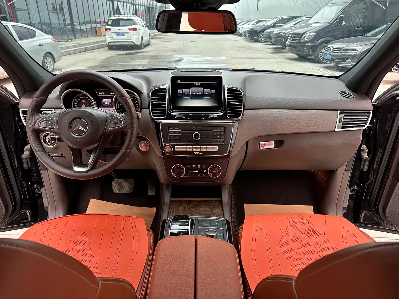 Mercedes-Benz GLE 2015 GLE 400 4MATIC фото 11