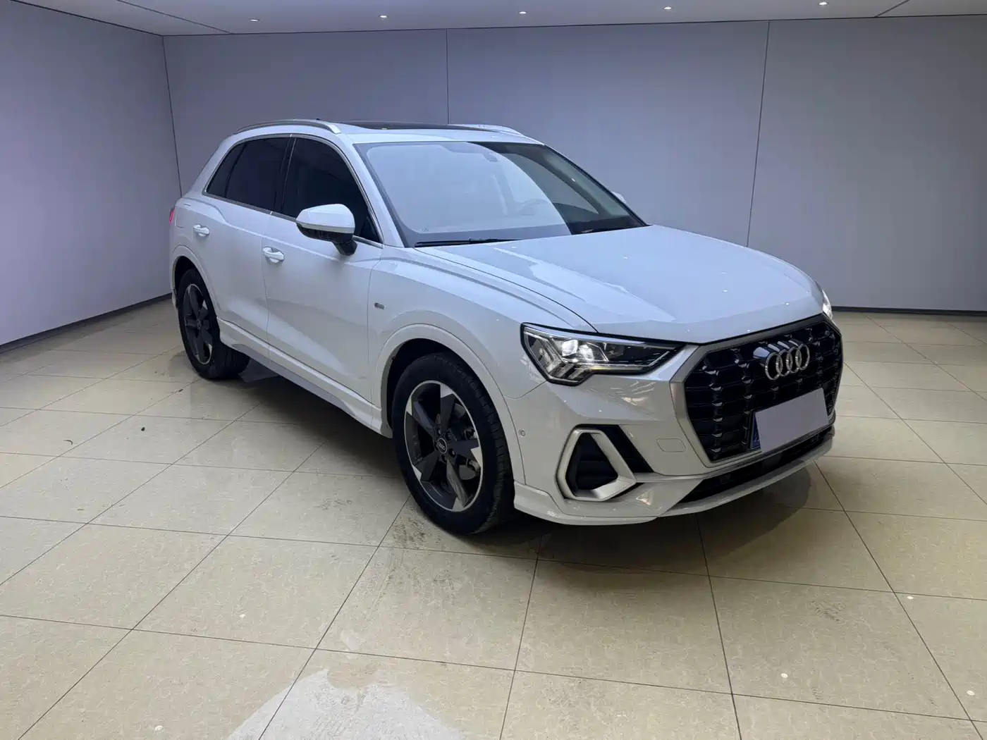 Audi Q3 2022 35 TFSI Fashion Dynamic фото 3