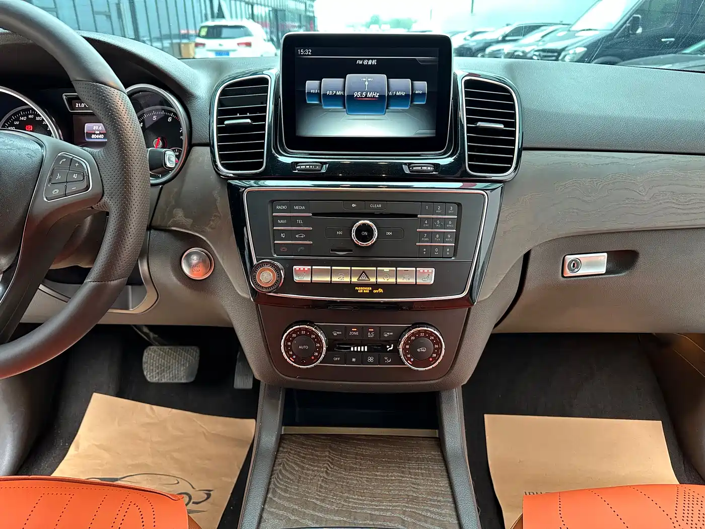 Mercedes-Benz GLE 2015 GLE 400 4MATIC фото 13