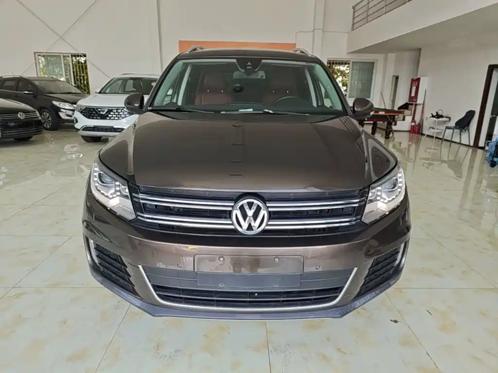 Фото 3 - Volkswagen Tiguan