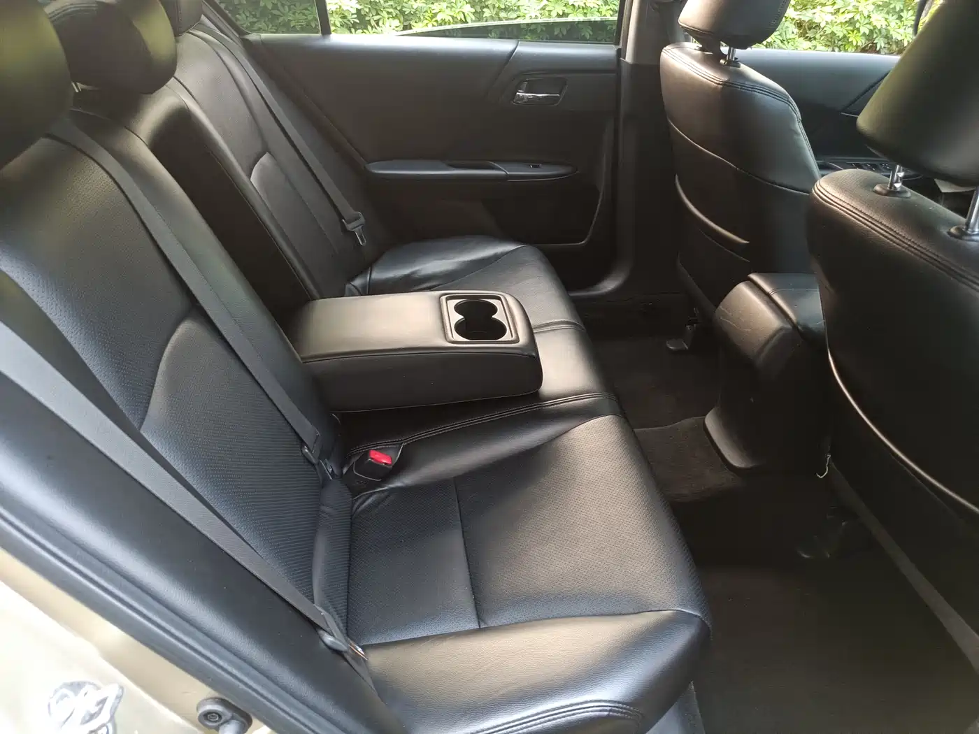 Фото 11 - Honda Accord