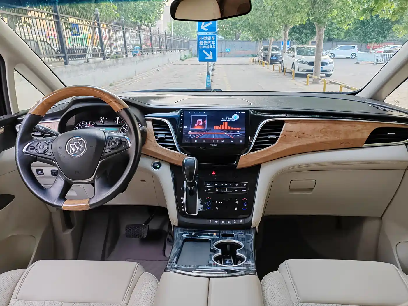 Buick GL8 2018 ES 28T Comfort Type China VI фото 7