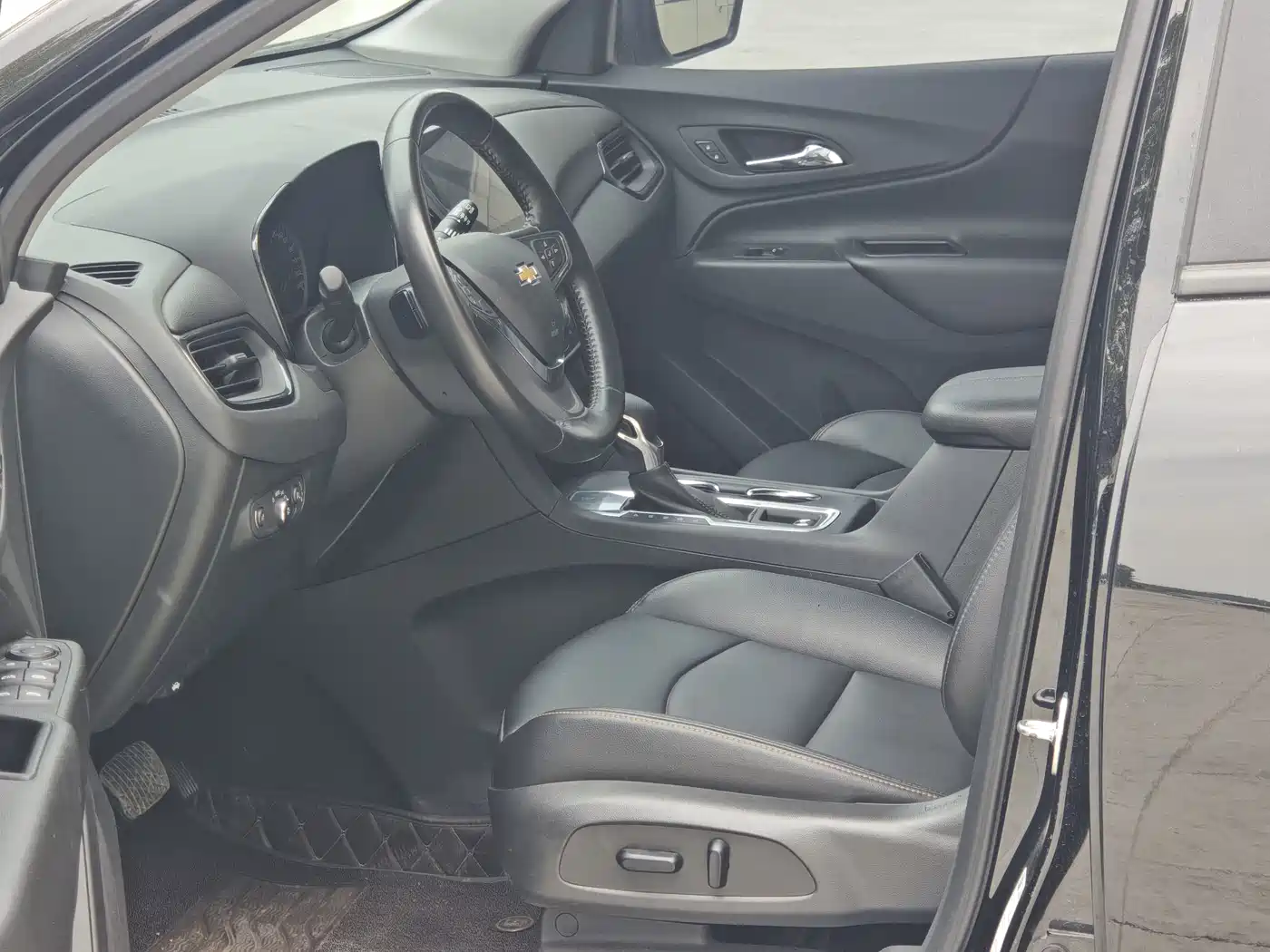 Chevrolet Equinox 2021 535T Yujie Edition фото 9