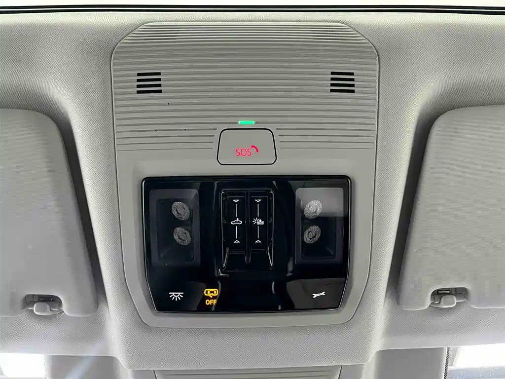 Volkswagen Talagon 2025 450TSI R-Line 6-Seater фото 8
